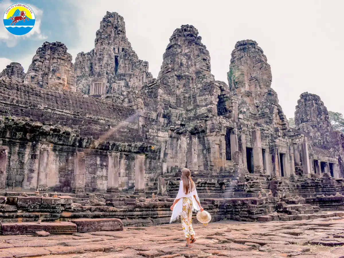 Phan Văn Travel cung cấp các tour trọn gói khám phá du lịch Angkor Wat với lịch trình được tối ưu hóa