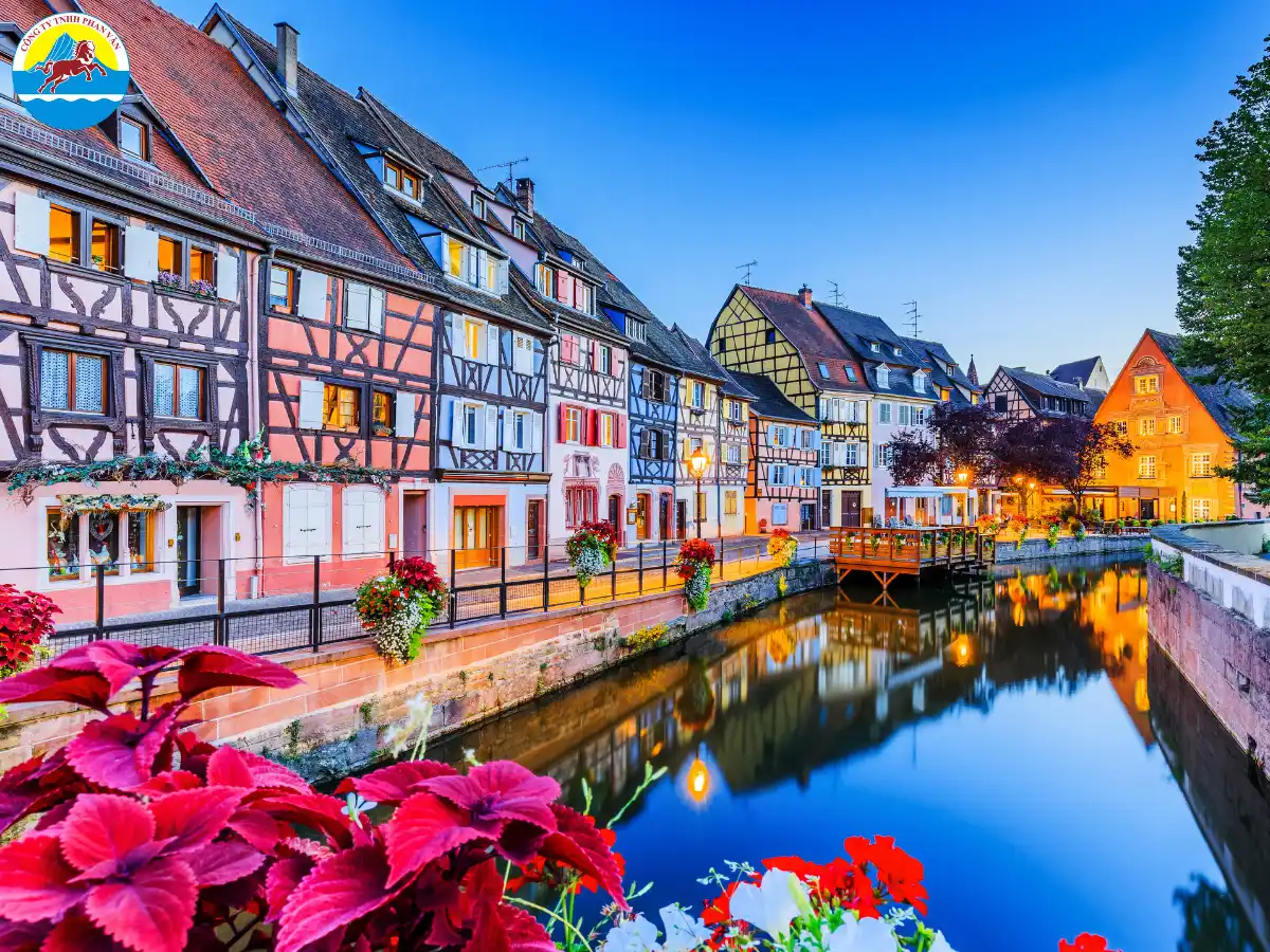 Colmar là một trong ba thành phố lớn nhất miền Đông Bắc Pháp