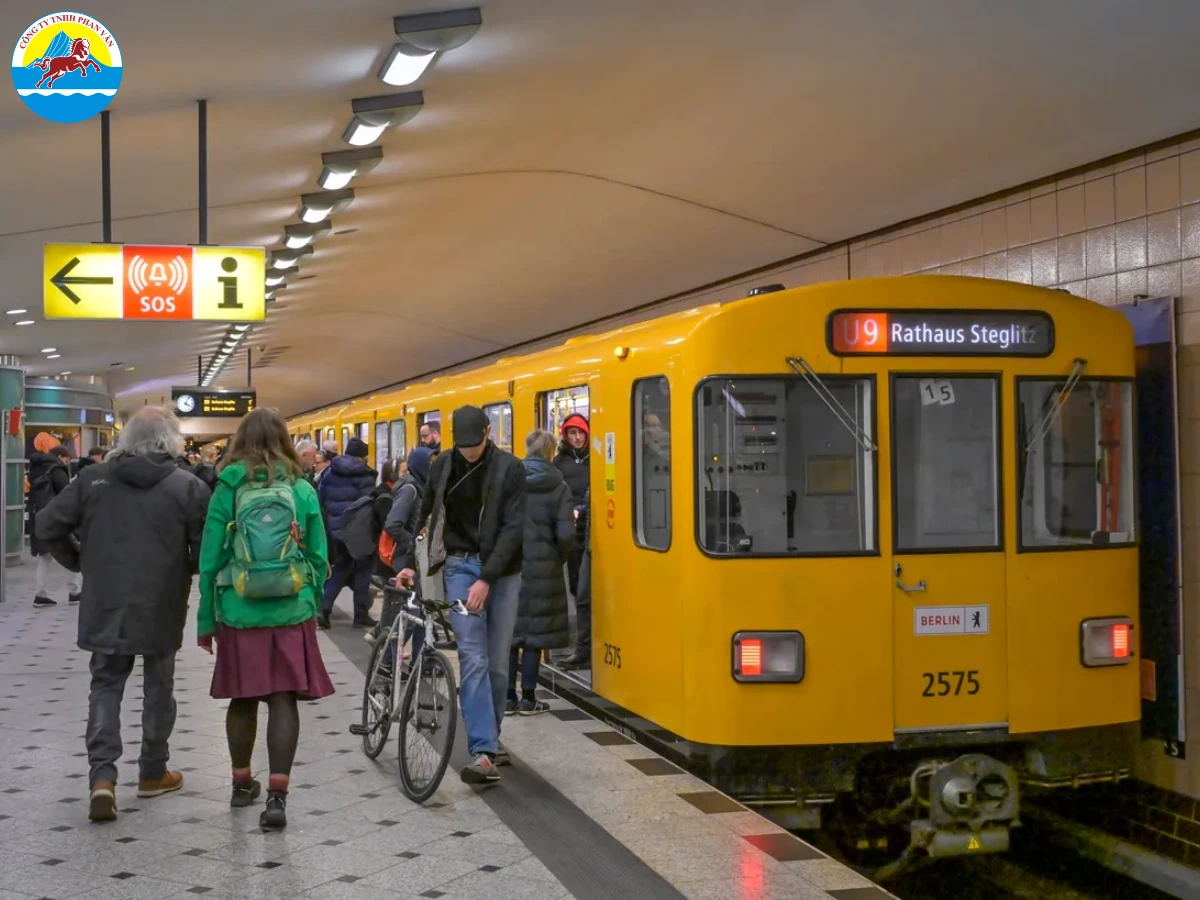 Tàu điện ngầm (U-Bahn) tại Đức