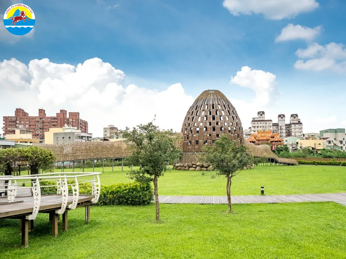 Phan Văn Travel cung cấp các hành trình được thiết kế chuyên biệt