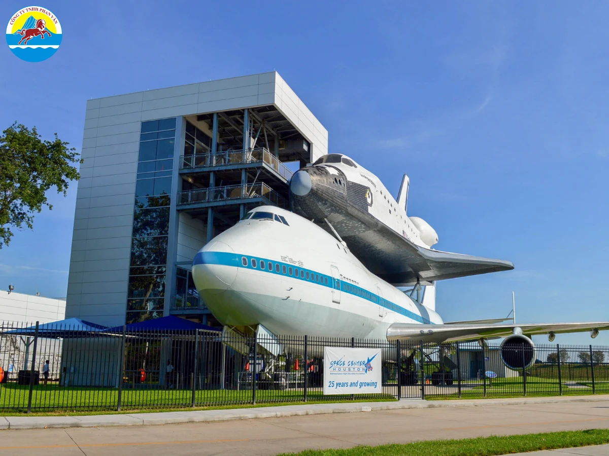 Trung tâm Vũ trụ Houston