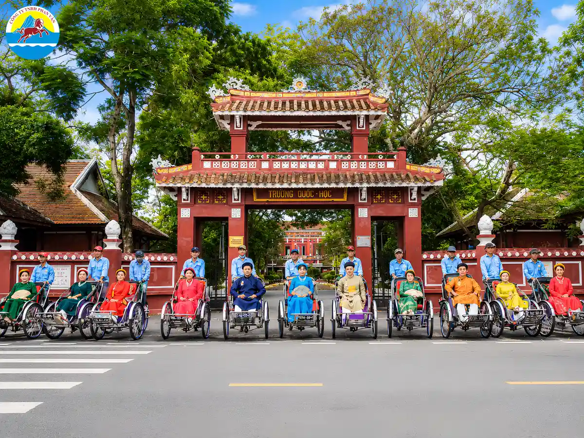 Xích lô Nghiệp đoàn Huế