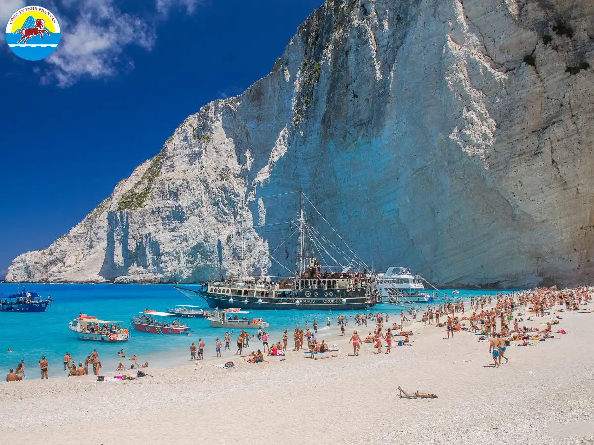 Vịnh Navagio (Shipwreck Beach), Đảo Zakynthos