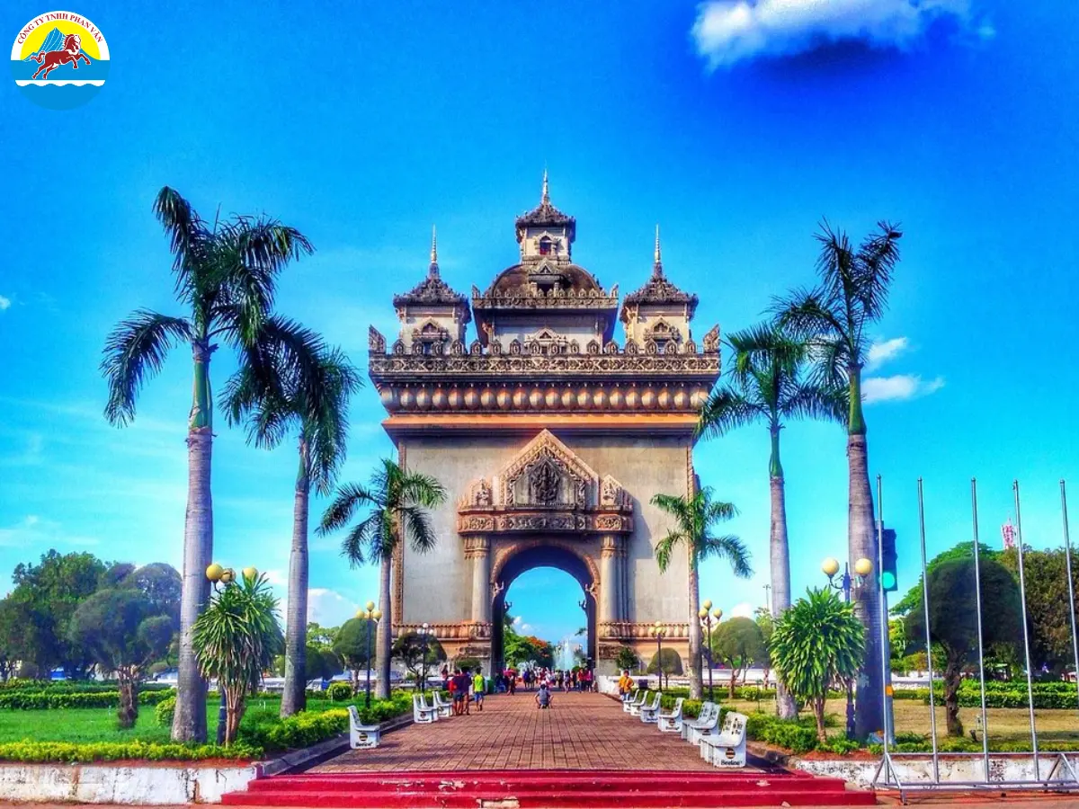 Khải Hoàn Môn Patuxay