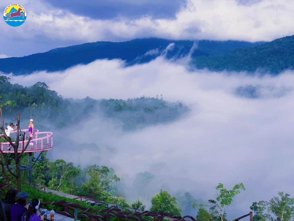 Săn mây tại Măng Đen