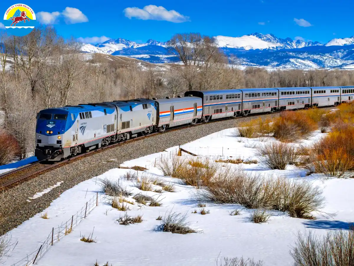 Trải nghiệm xe lửa xuyên tuyết