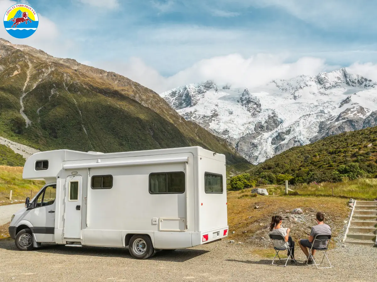 Ngủ đêm trên xe Campervan