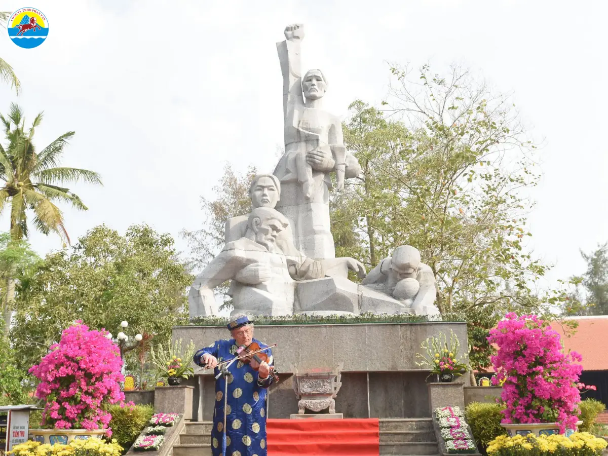 du lịch quảng ngãi 2 ngày 1 đêm​