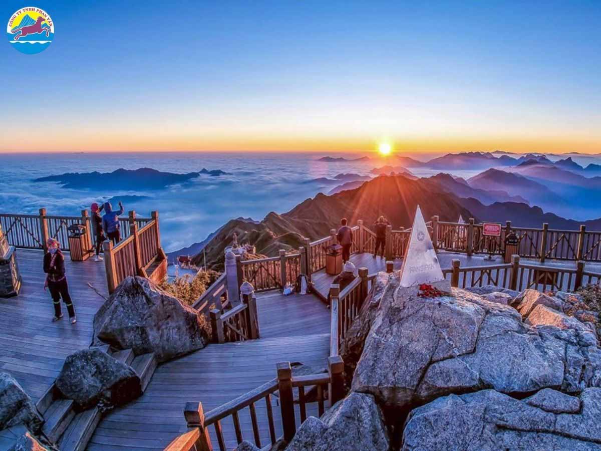 Sapa tháng 11 chưa có tuyết