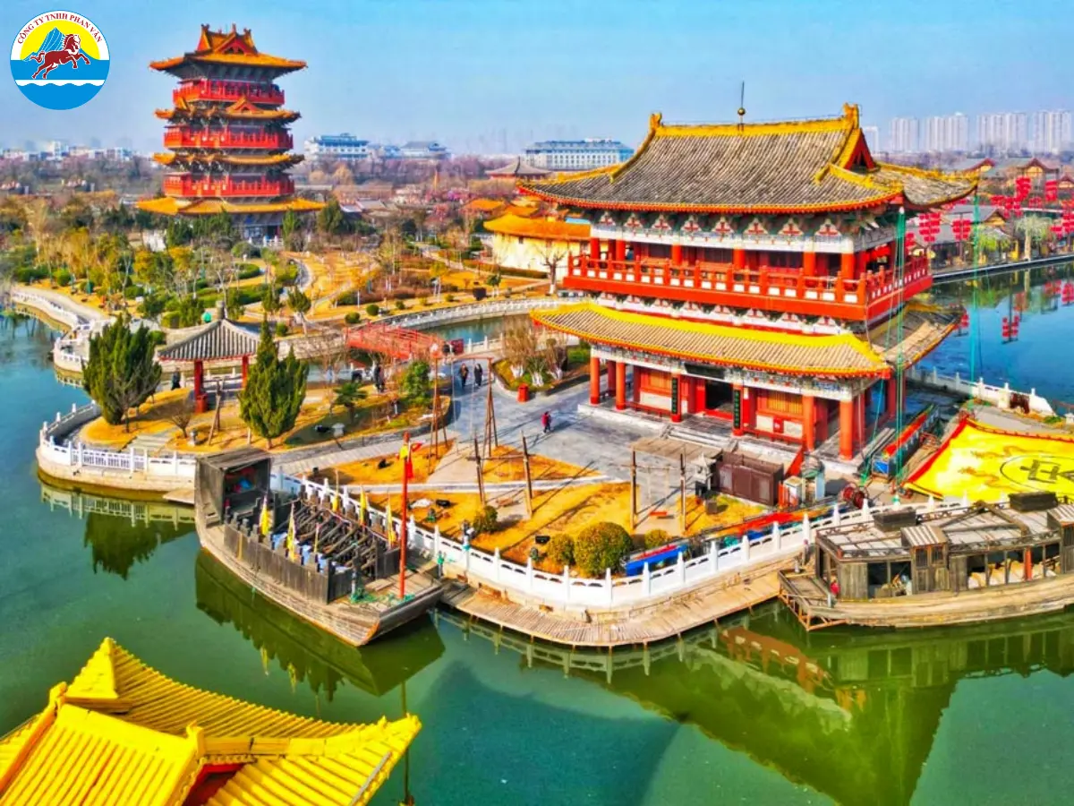 Khí hậu Tây An thuộc kiểu lục địa ôn đới, phân chia bốn mùa rõ rệt