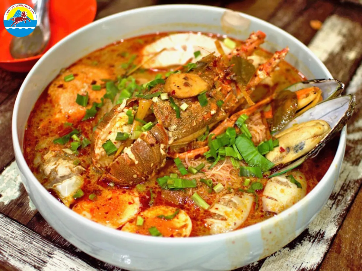 Tom Yum Goong tại P'Aor Restaurant