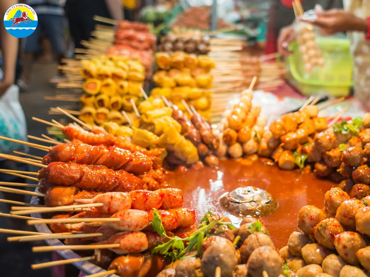 Ẩm thực đường phố Thái Lan vừa ngon, rẻ lại đa dạng