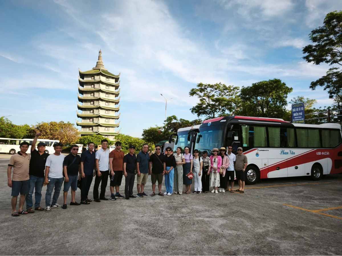 Lịch trình tour thường cố định