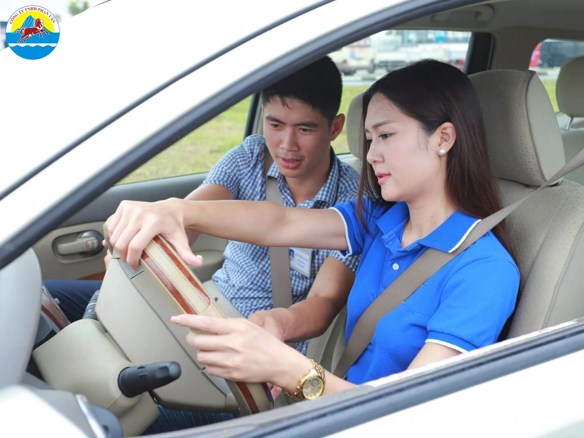 kinh nghiệm thuê xe du lịch đà nẵng