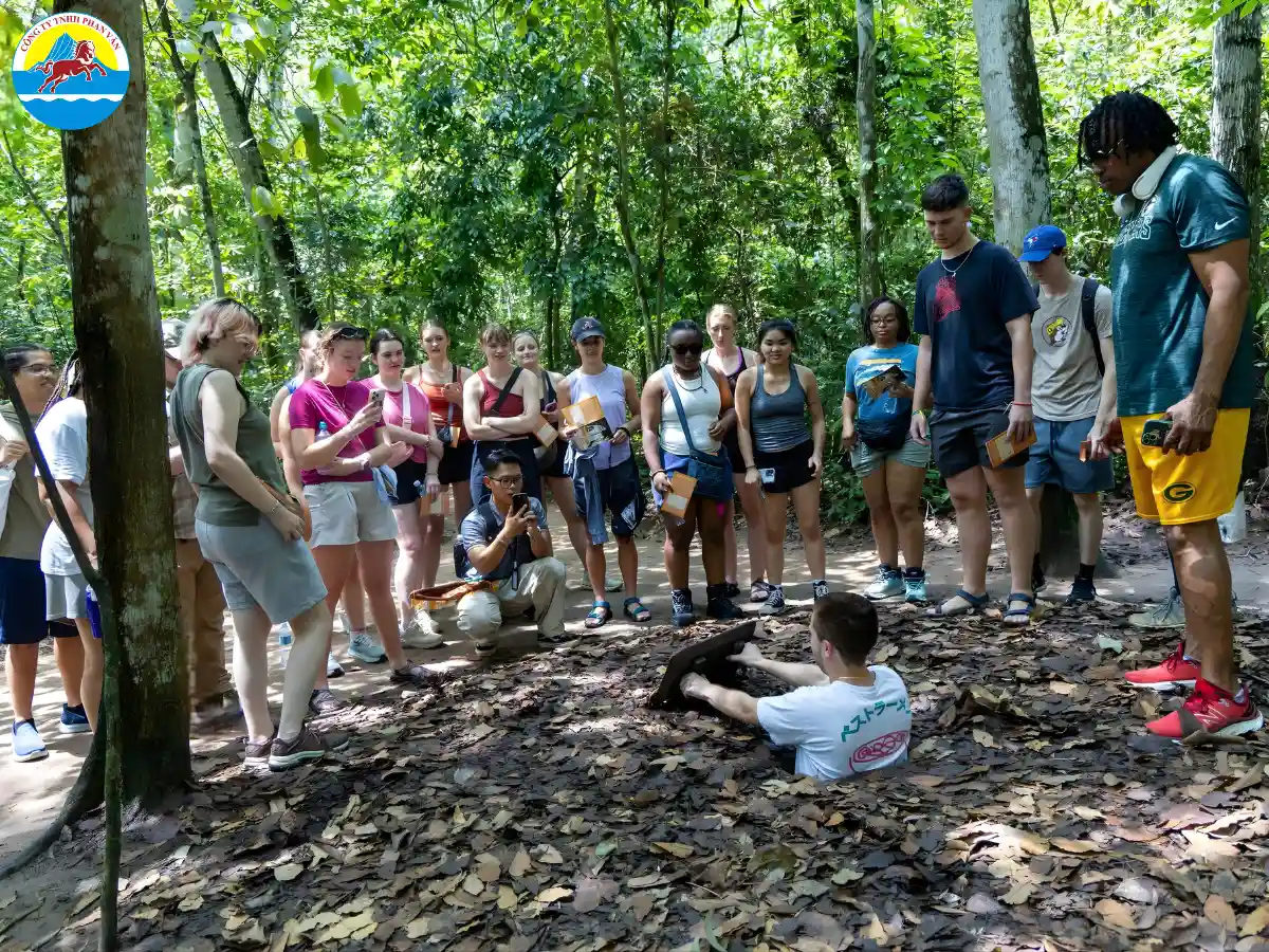 Địa đạo Củ Chi dịp 2/9