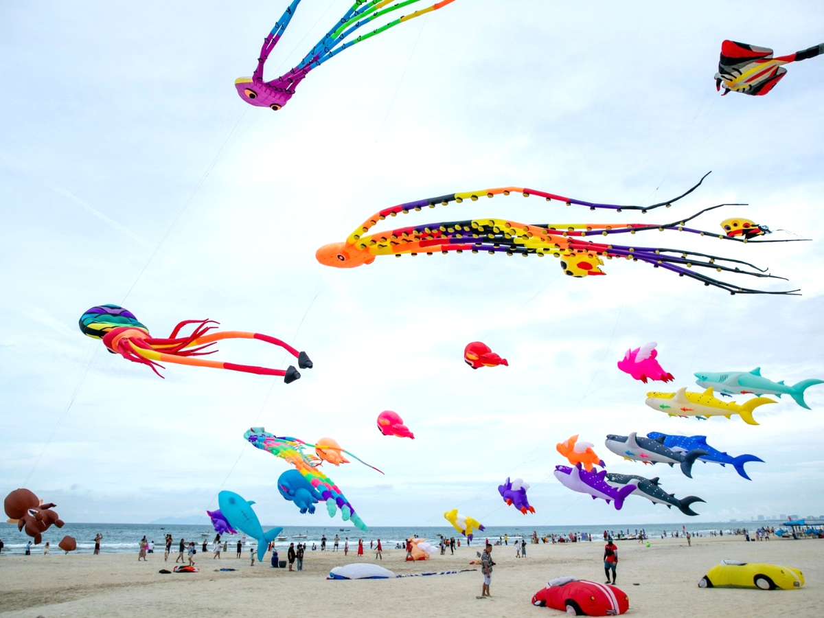 Các hoạt động vui chơi trên biển