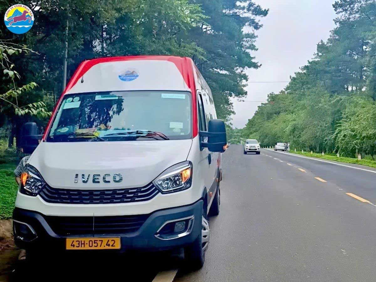 Phan Văn Travel cung cấp đa dạng loại xe từ 5 đến 45 chỗ