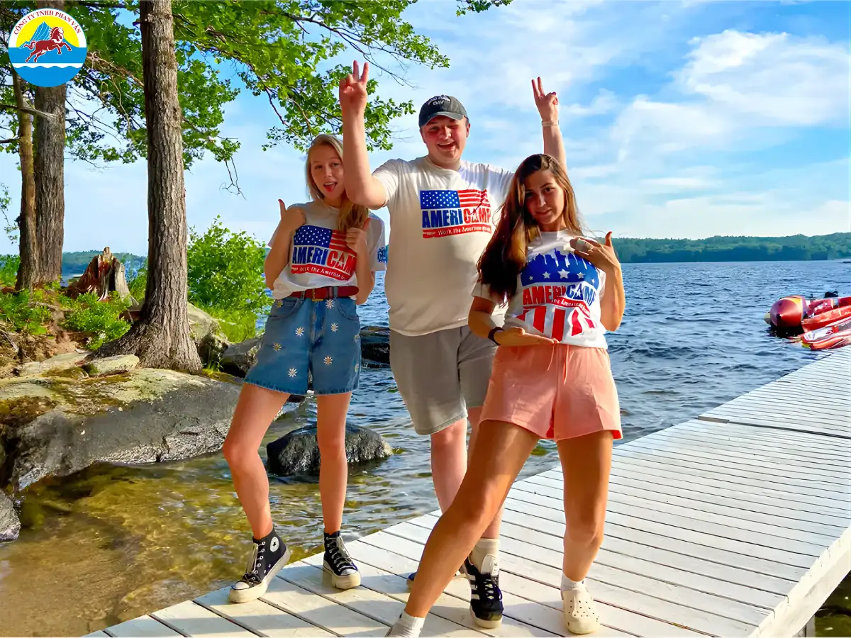 Phan Văn Travel cung cấp các gói tour đa dạng với mức giá