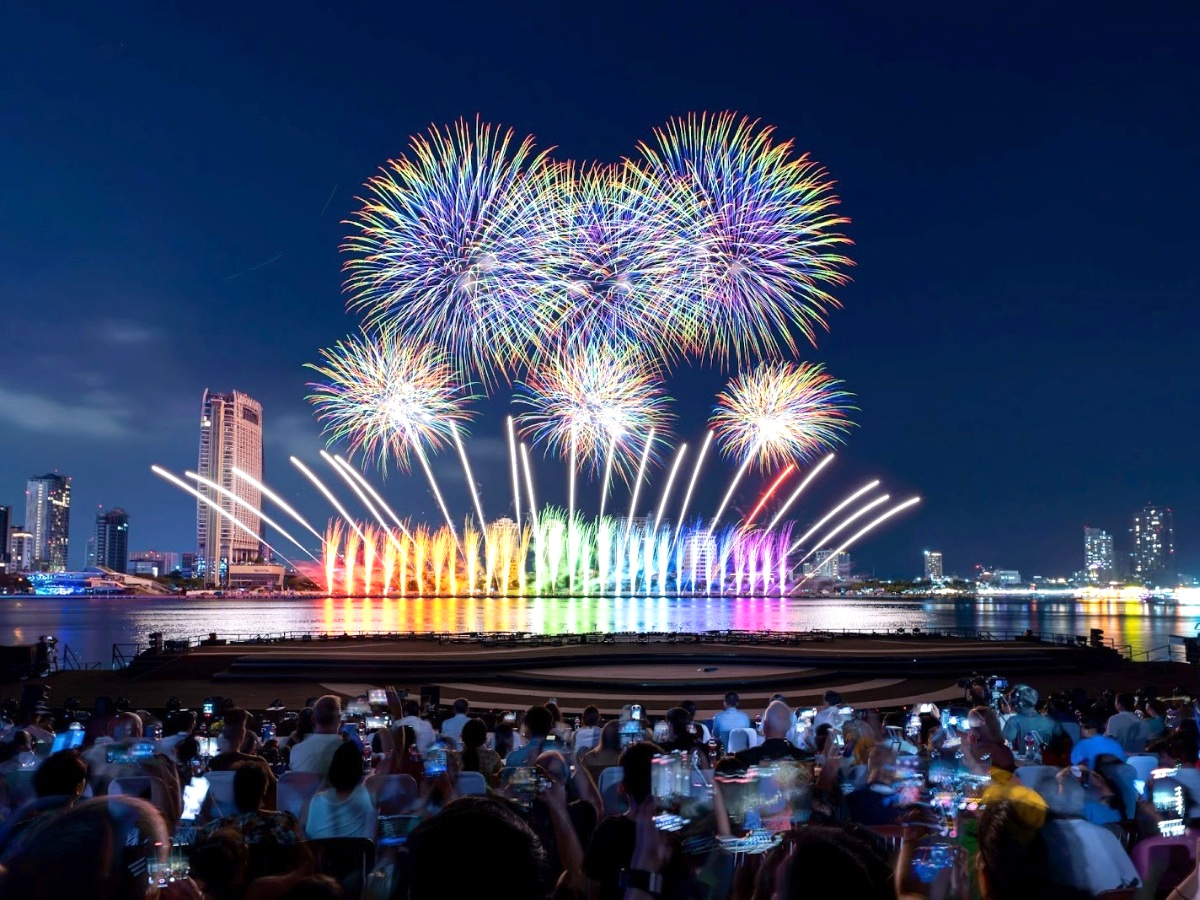 Không khí trở nên nhộn nhịp khi có tiếng reo hò