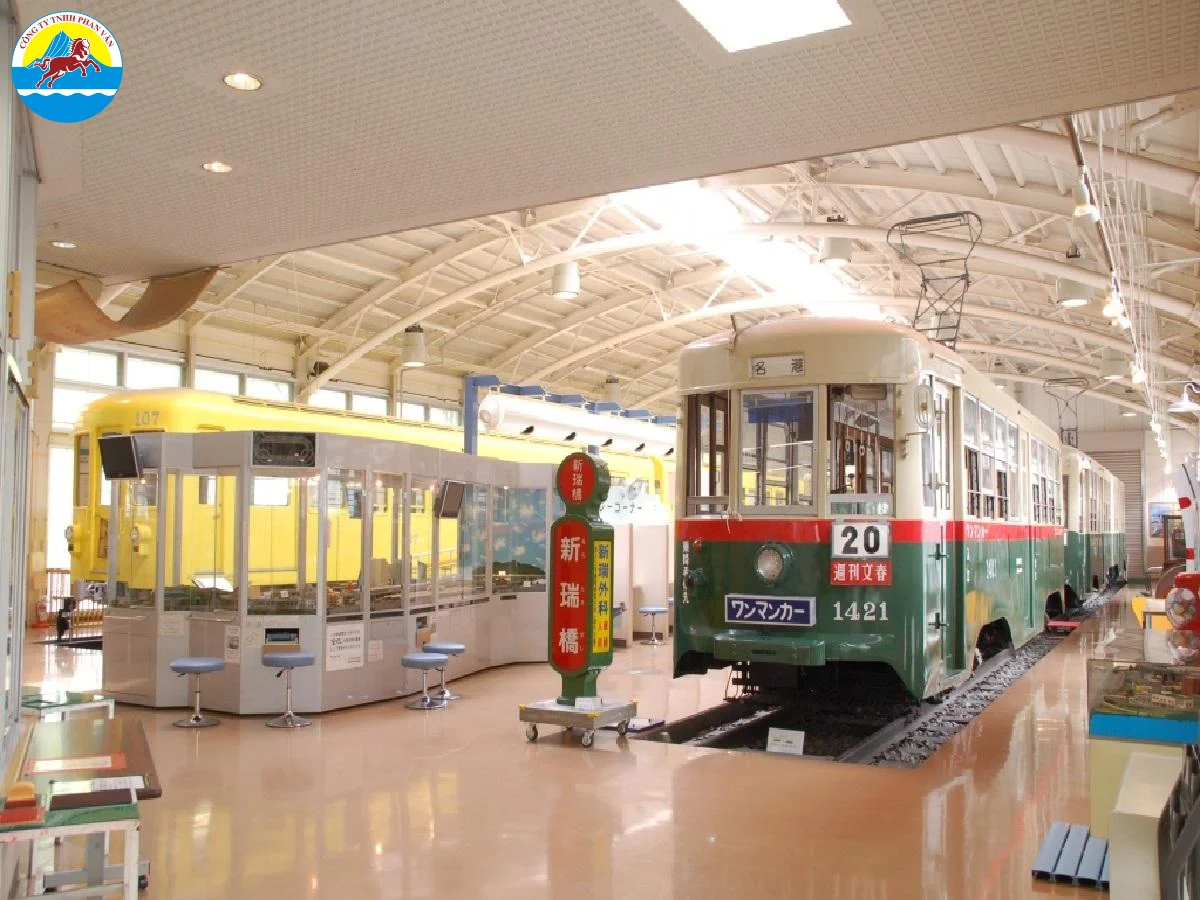 Tàu điện ngầm là phương tiện chính tại Nhật Bản