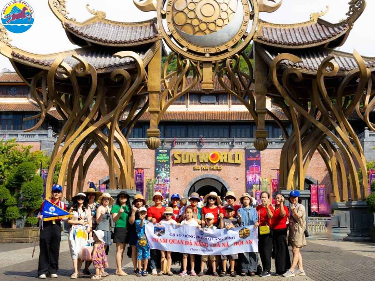 đoàn tham quan tại bà nà hills