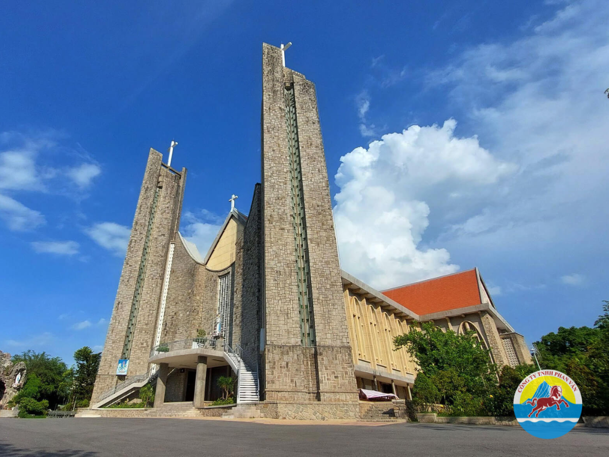 Nhà thờ Phủ Cam