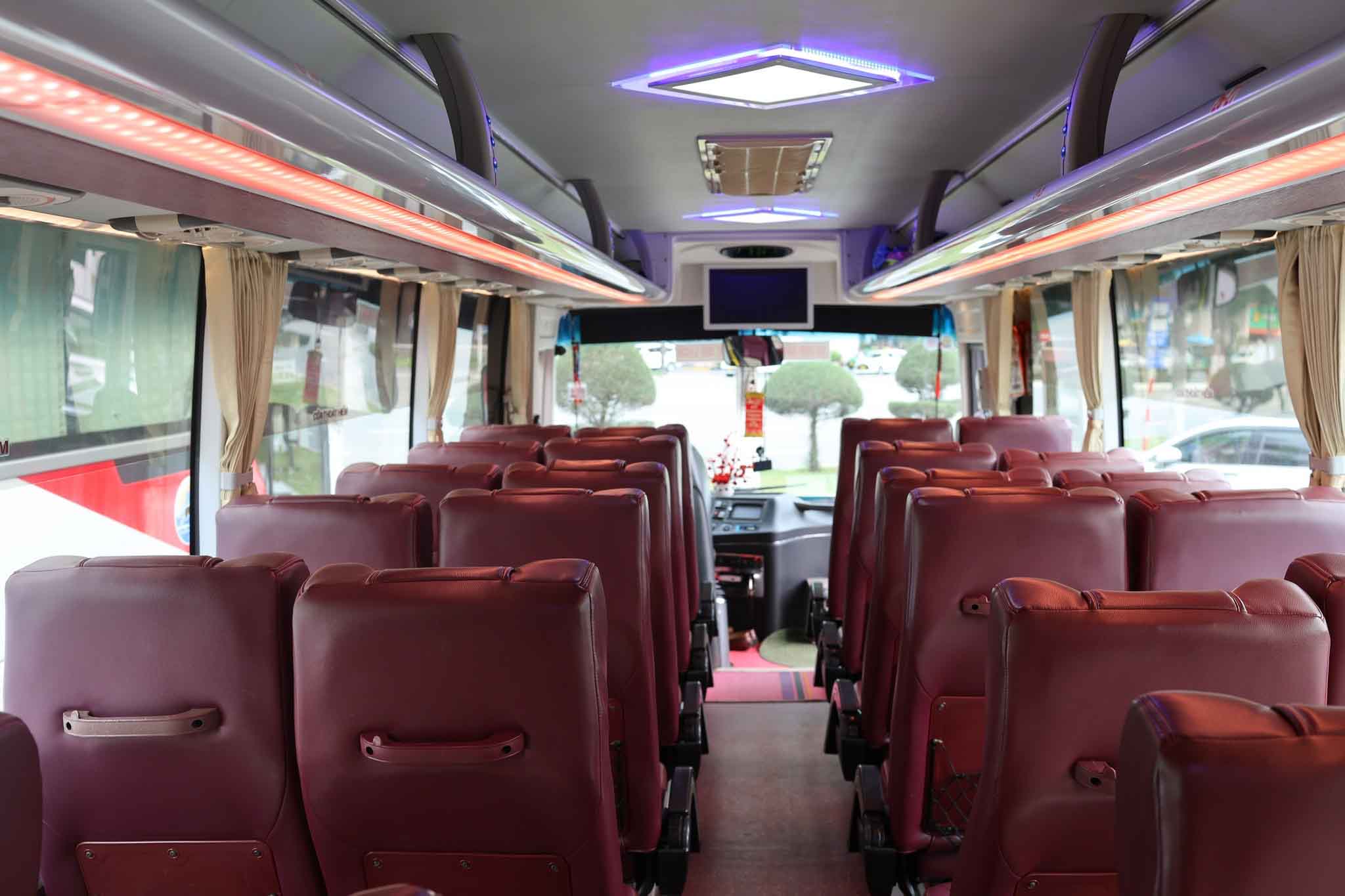 Người tài xế giữ trọng trách cao khi cầm vô lăng