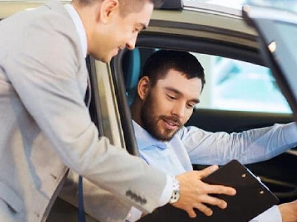 Những lưu ý quan trọng khi thuê xe tự lái