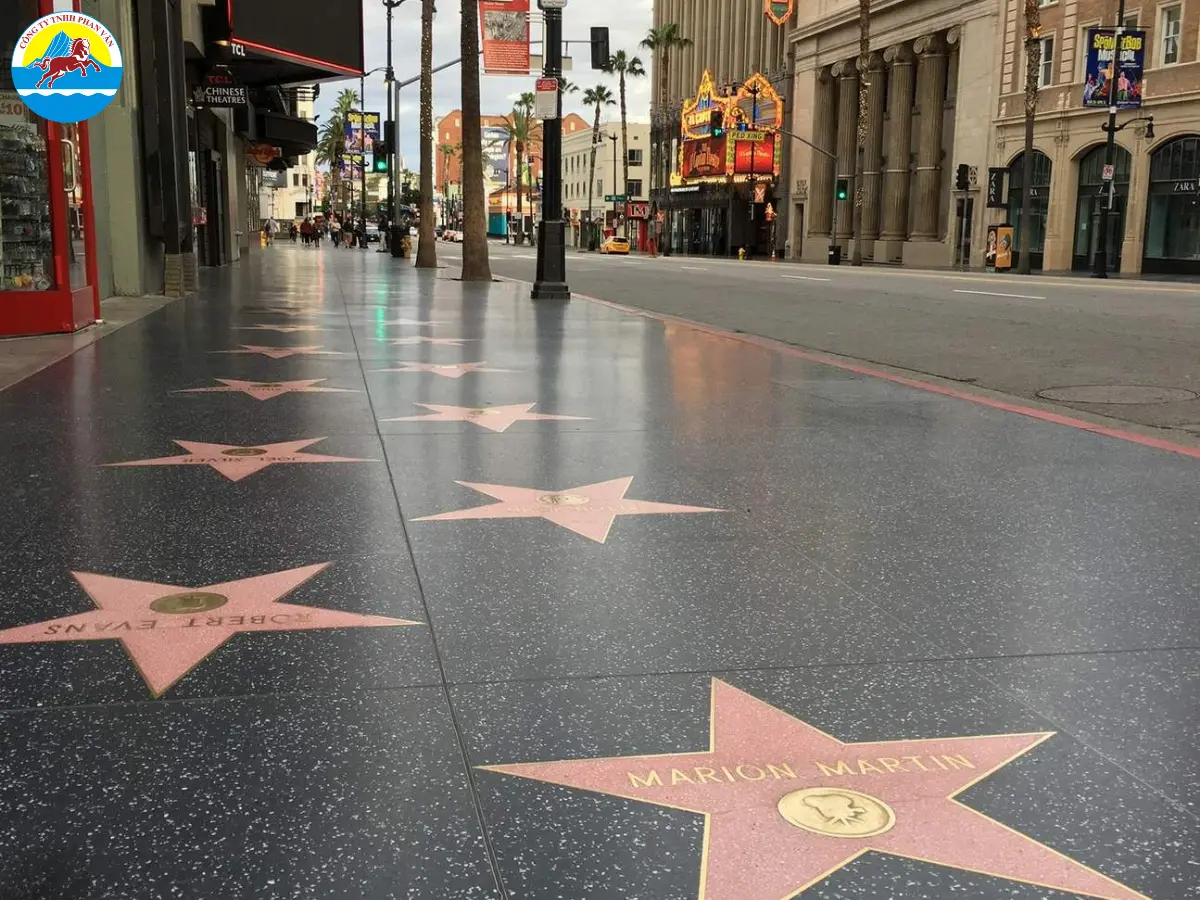 Khám phá tour đại lộ danh vọng Hollywood
