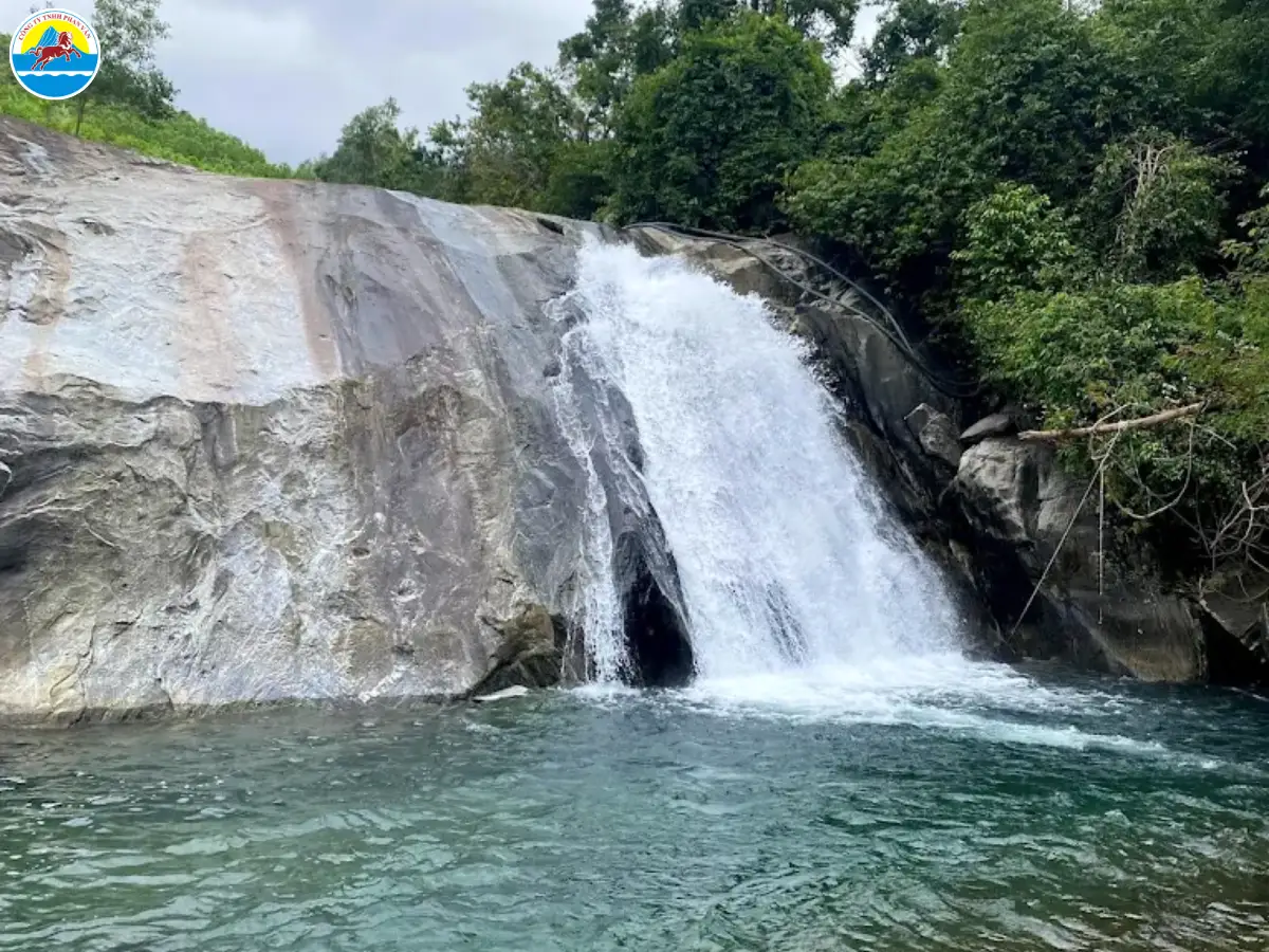 du lịch núi thành quảng nam