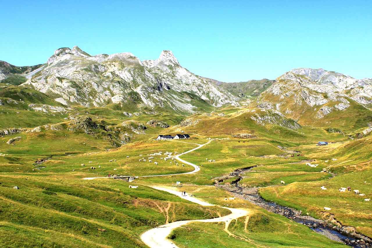Núi Pyrénées