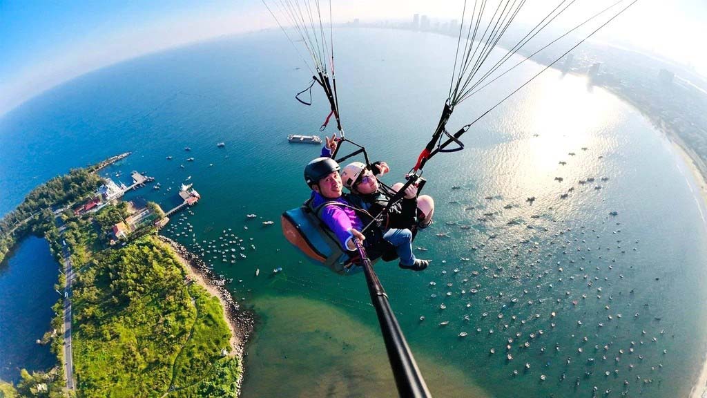 Chơi dù lượn - Đà Nẵng