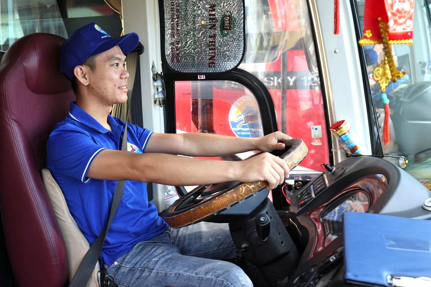 Tài xế chuyên nghiệp, đồng hành cùng bạn trên mọi hành trình