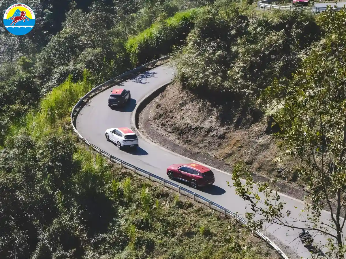 Tránh việc rà phanh liên tục khi xuống đèo