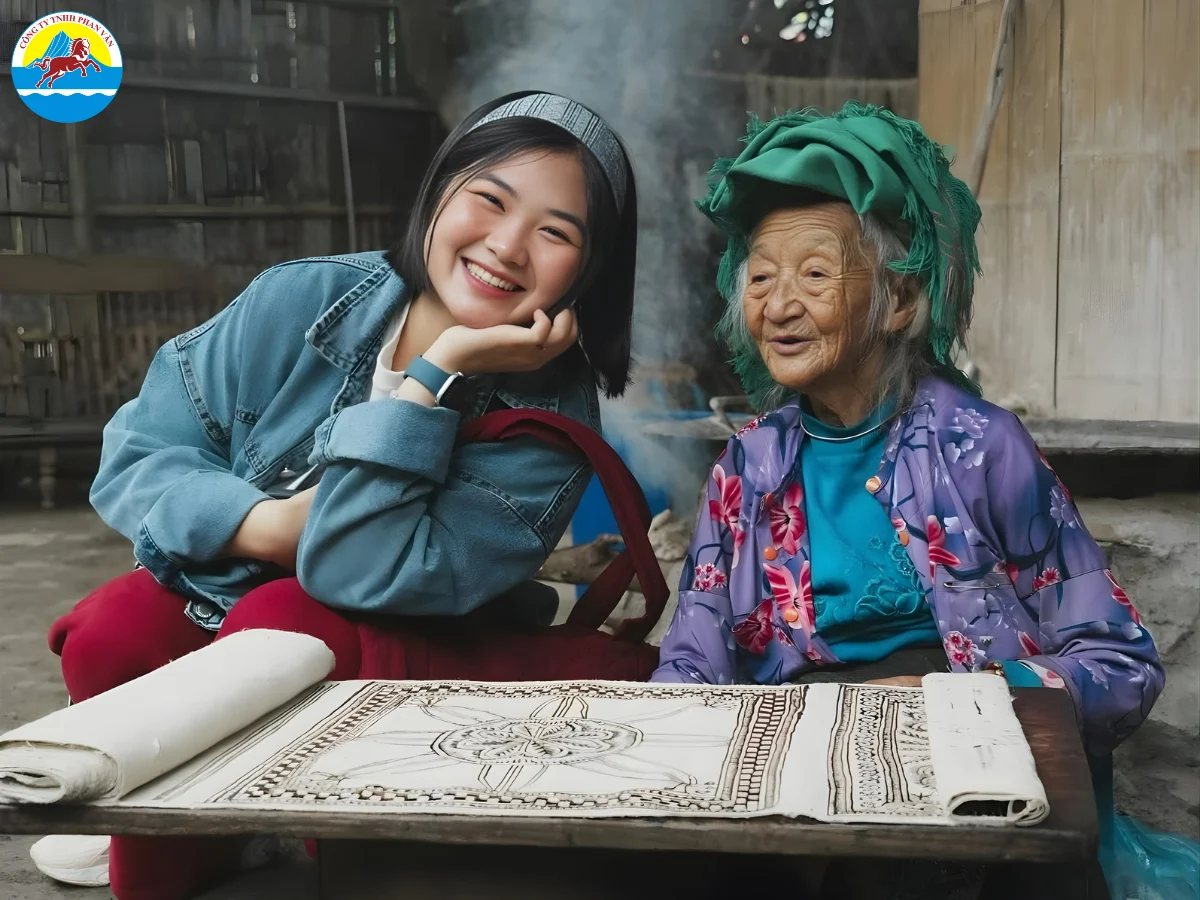 Hợp tác xã dệt lanh Lùng Tám