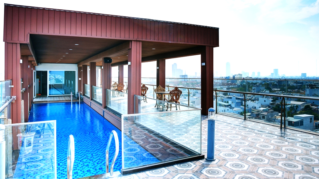 Hồ bơi của Khách sạn Phan Văn 2