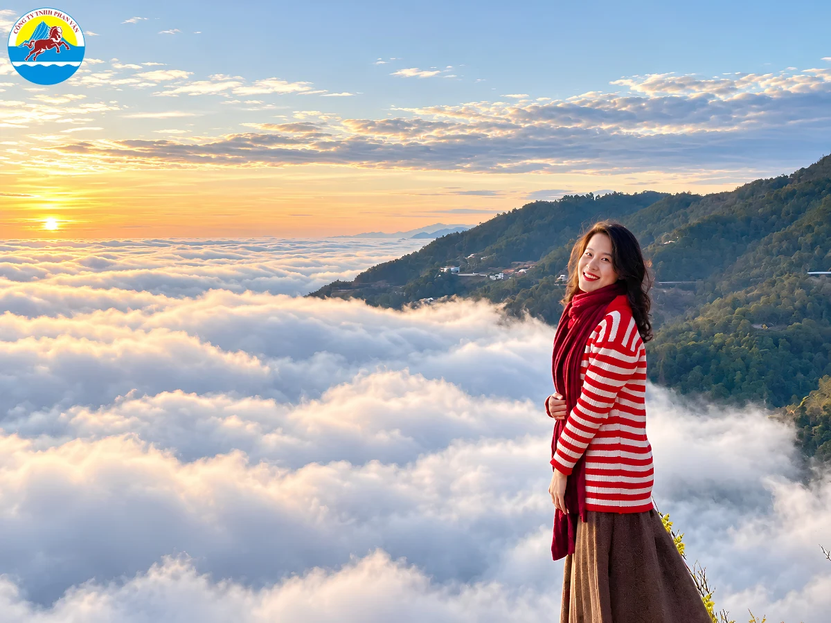 Săn mây tại khu vực Cây Cô Đơn Tà Xùa