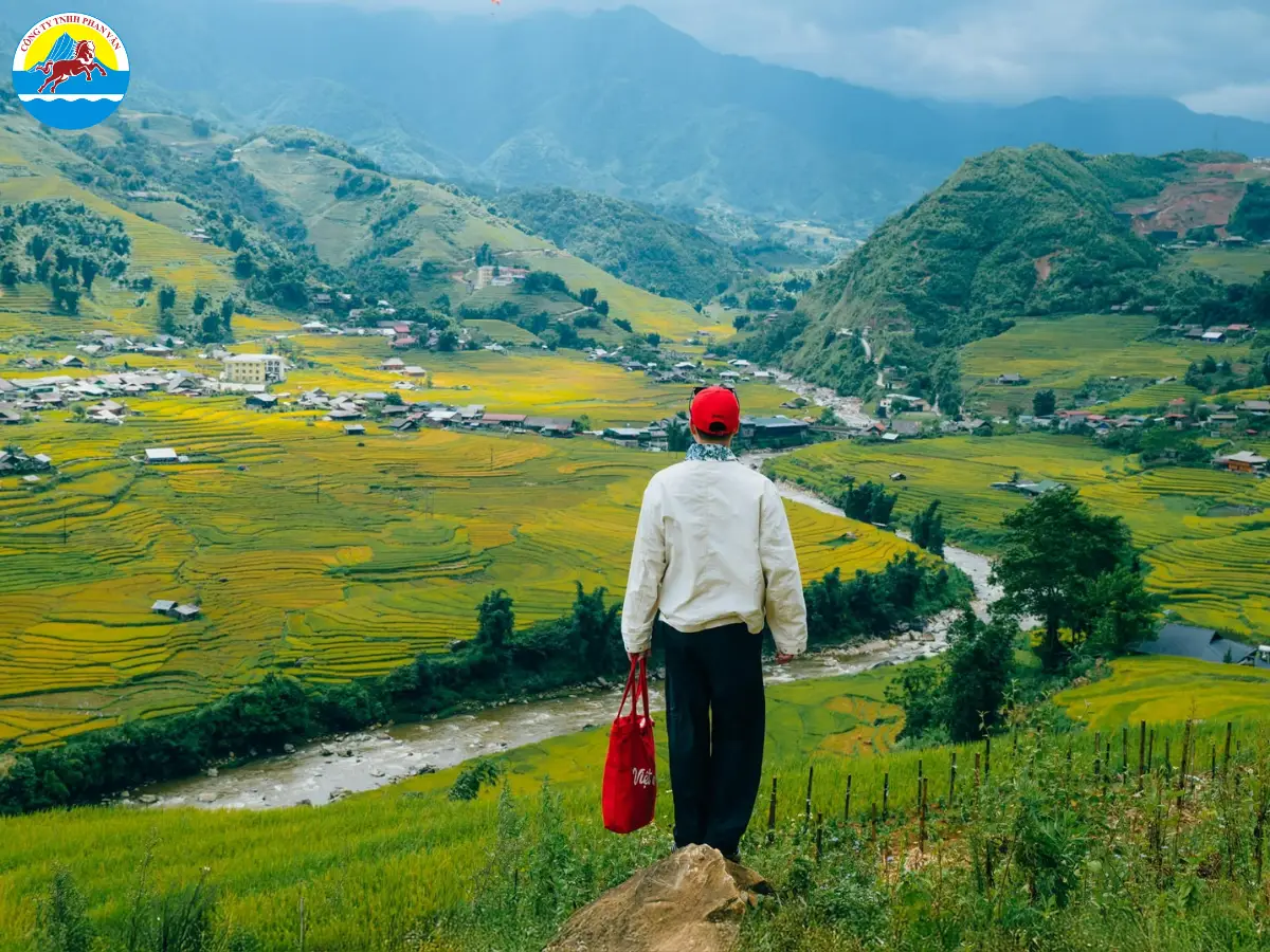 Khung cảnh mùa đông ở Sapa khiến du khách say mê