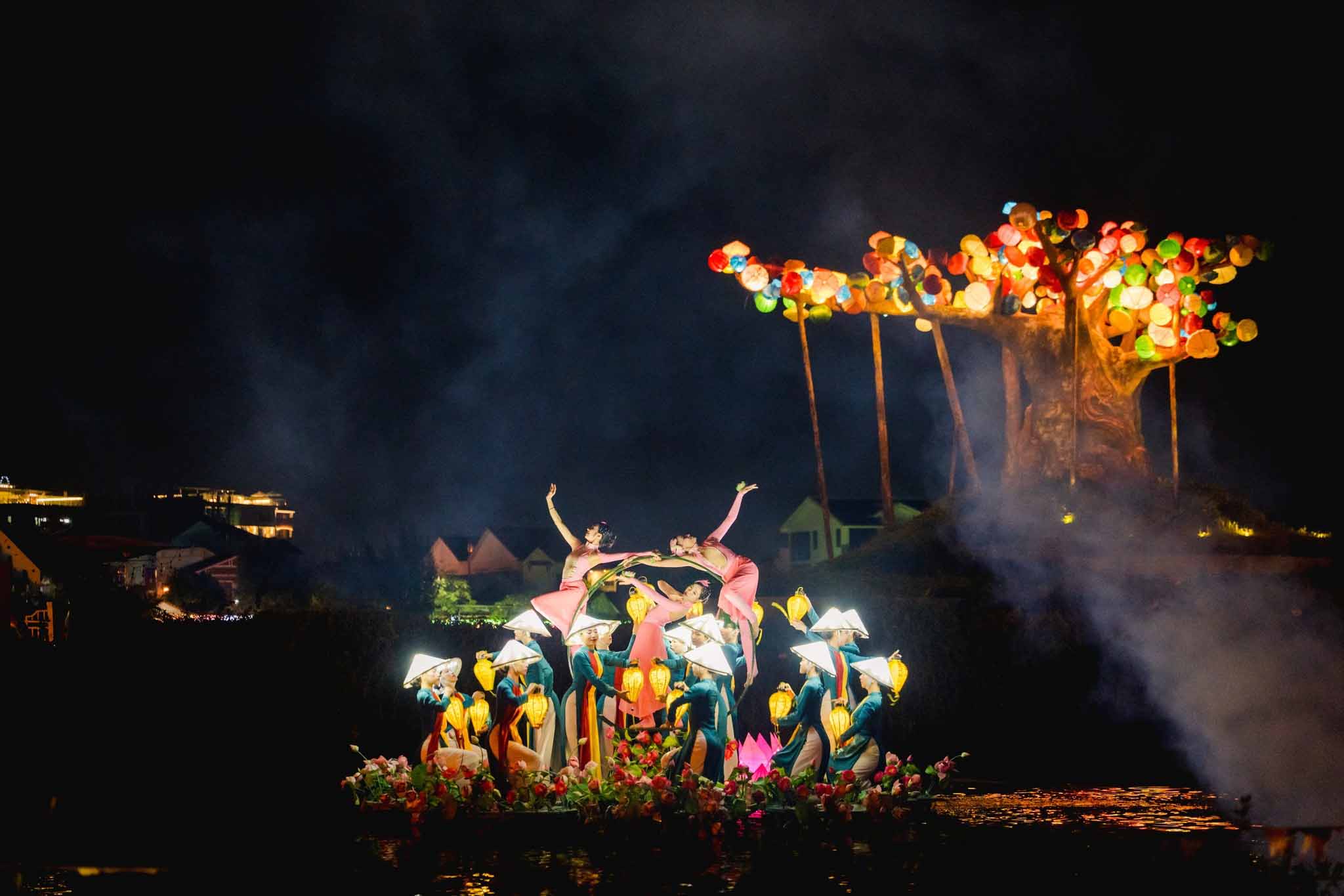 Ký ức Hội An không chỉ là bữa tiệc của nghệ thuật