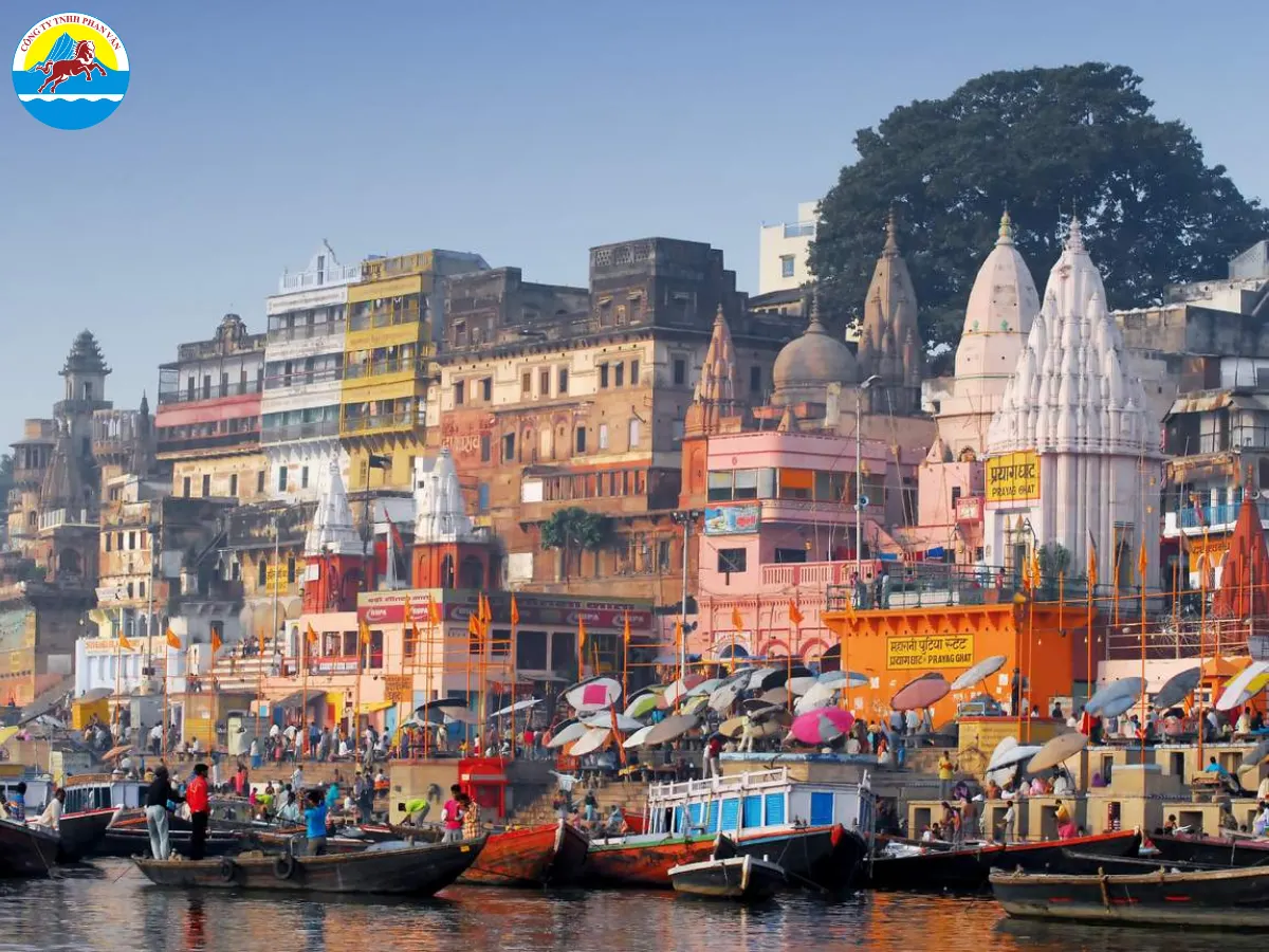 Sông Hằng là linh hồn của văn hóa Ấn Độ, khởi nguồn từ dãy Himalaya