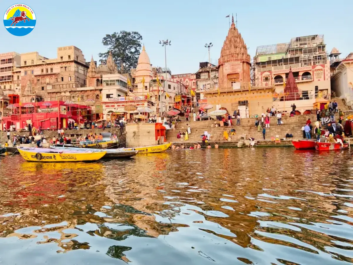 Assi Ghat nằm ở phía nam thành phố