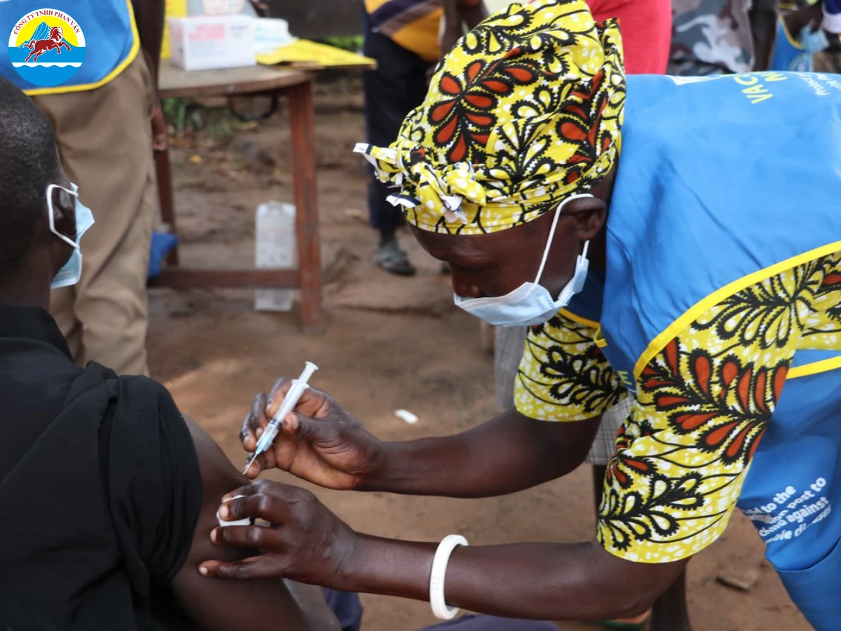 Tiêm chủng bắt buộc (Sốt vàng da)