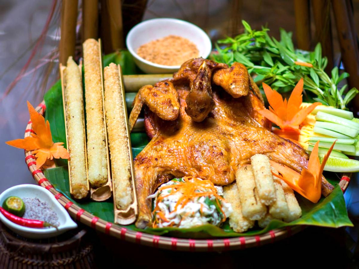 ta-xua-san-may-hanh-trinh-cham-bien-troi-trang-moi-som-mai-phan-van-travel-12