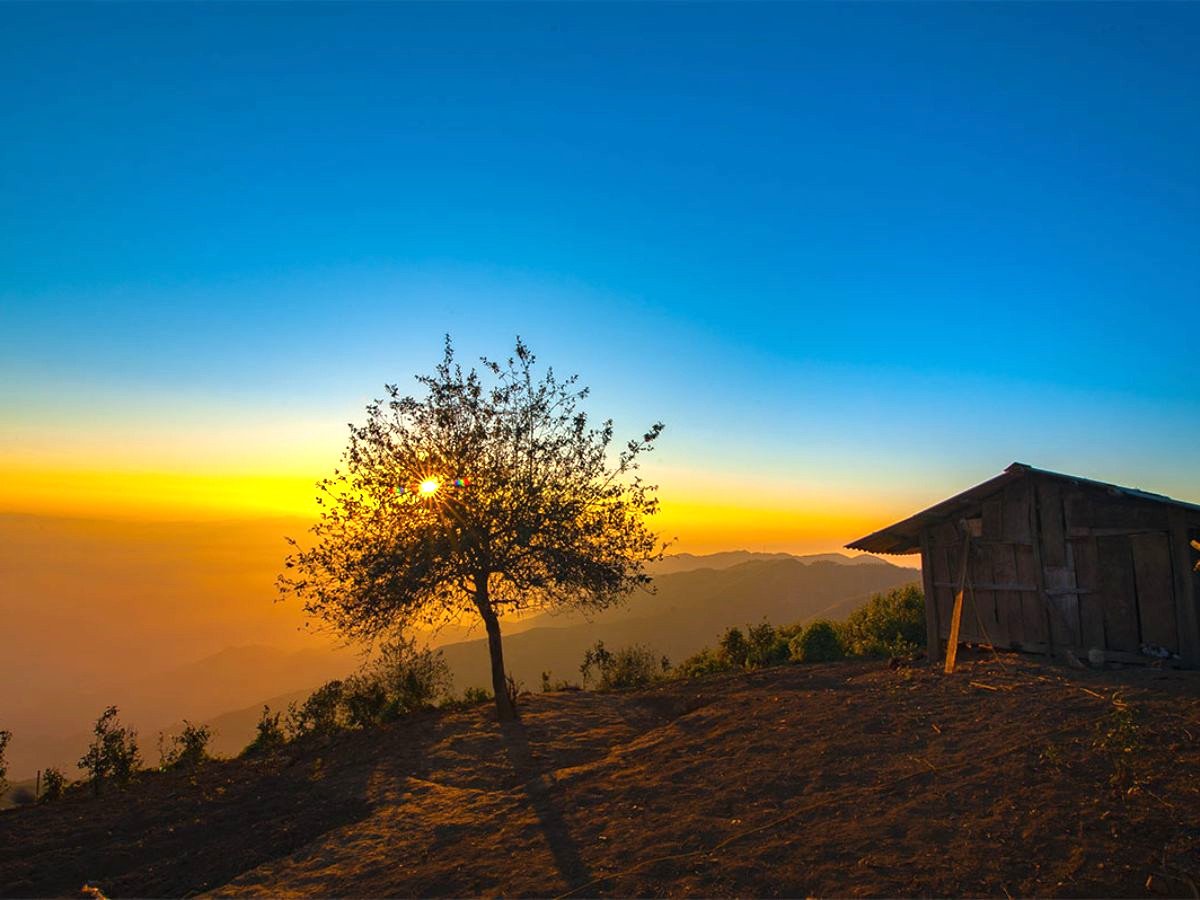 ta-xua-san-may-hanh-trinh-cham-bien-troi-trang-moi-som-mai-phan-van-travel-5