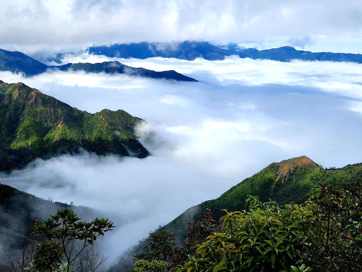 ta-xua-san-may-hanh-trinh-cham-bien-troi-trang-moi-som-mai-phan-van-travel-7