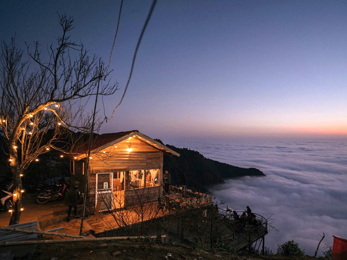 ta-xua-san-may-hanh-trinh-cham-bien-troi-trang-moi-som-mai-phan-van-travel-9