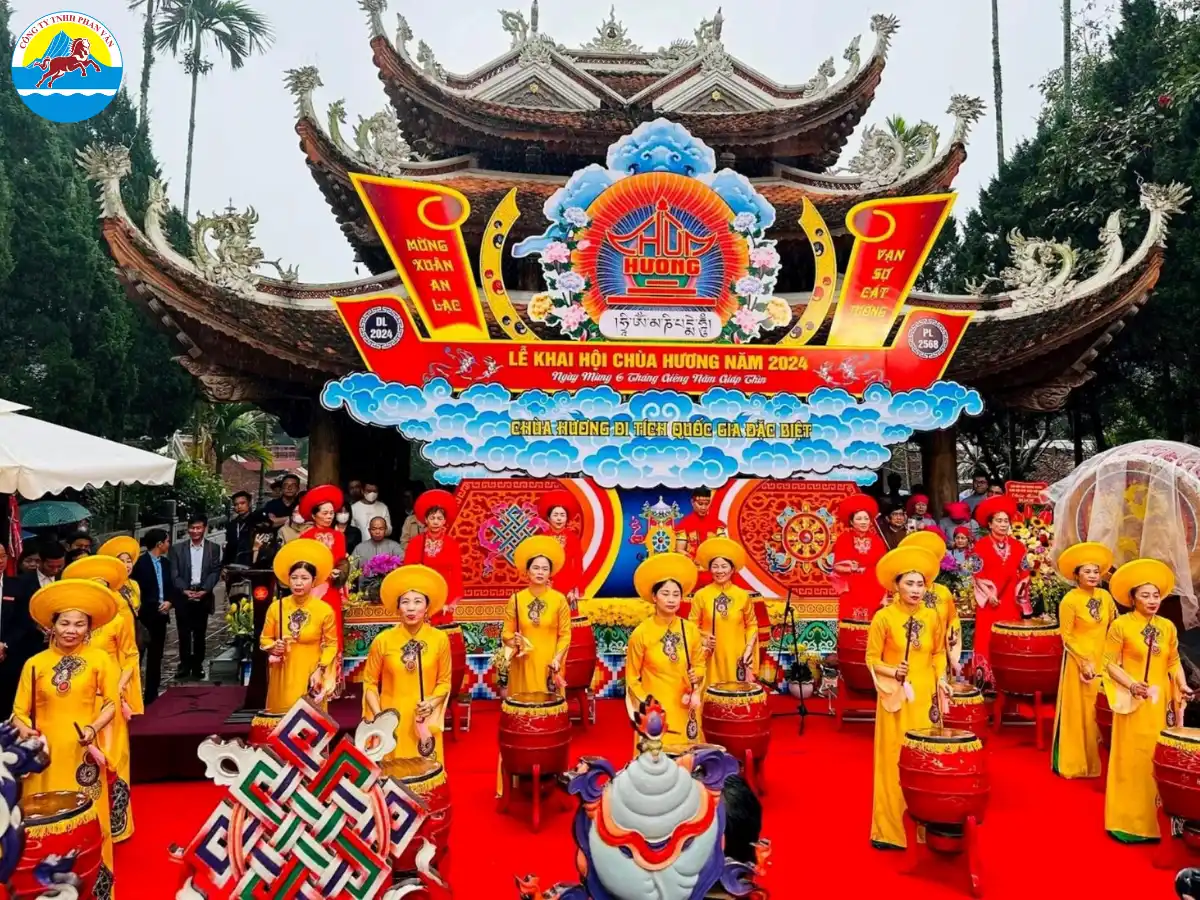 Lễ hội chùa Hương