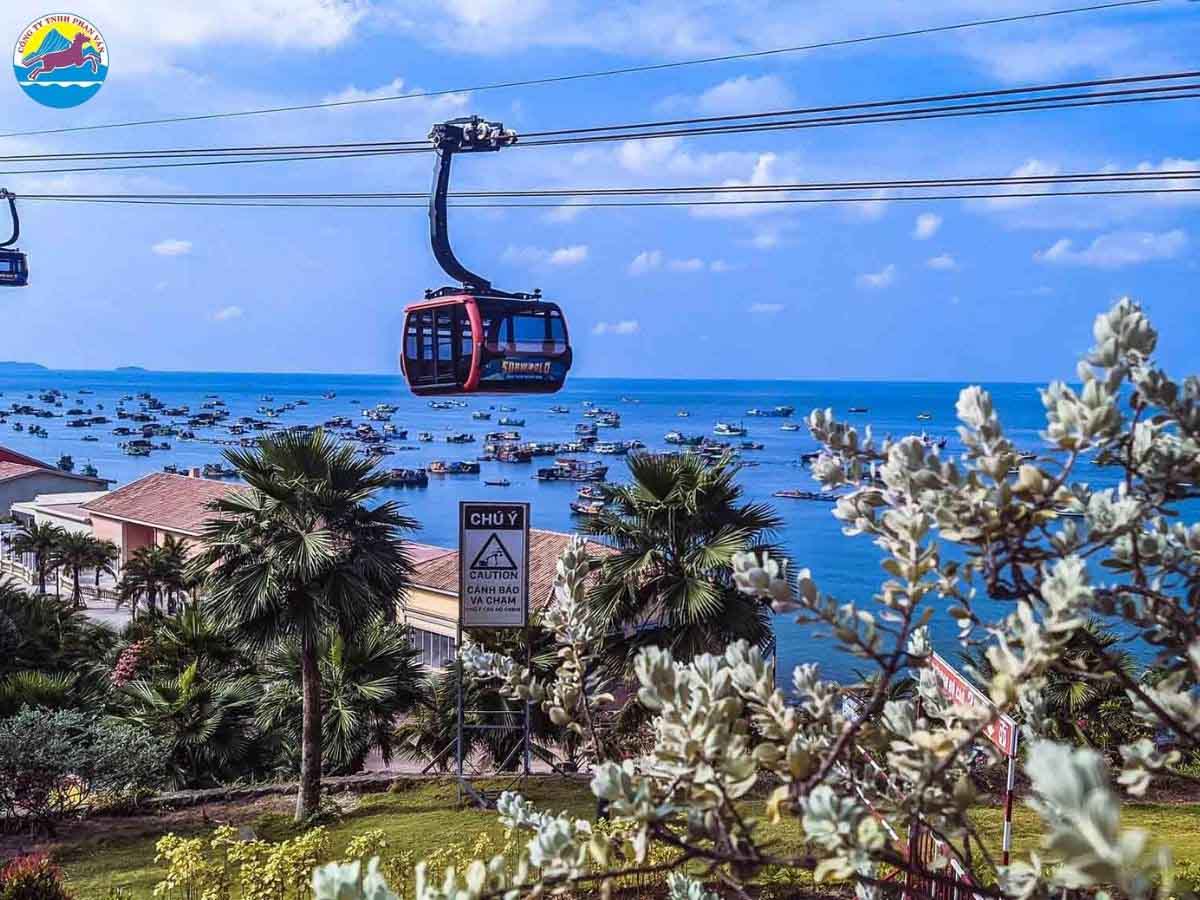 Khám phá Nam đảo với cáp treo Hòn Thơm