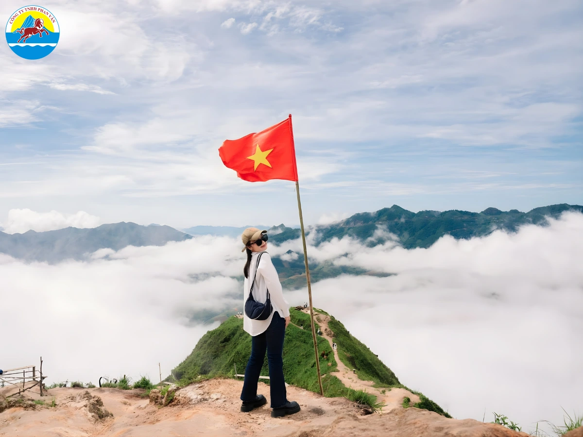 Sống lưng Khủng Long - Tà Xùa