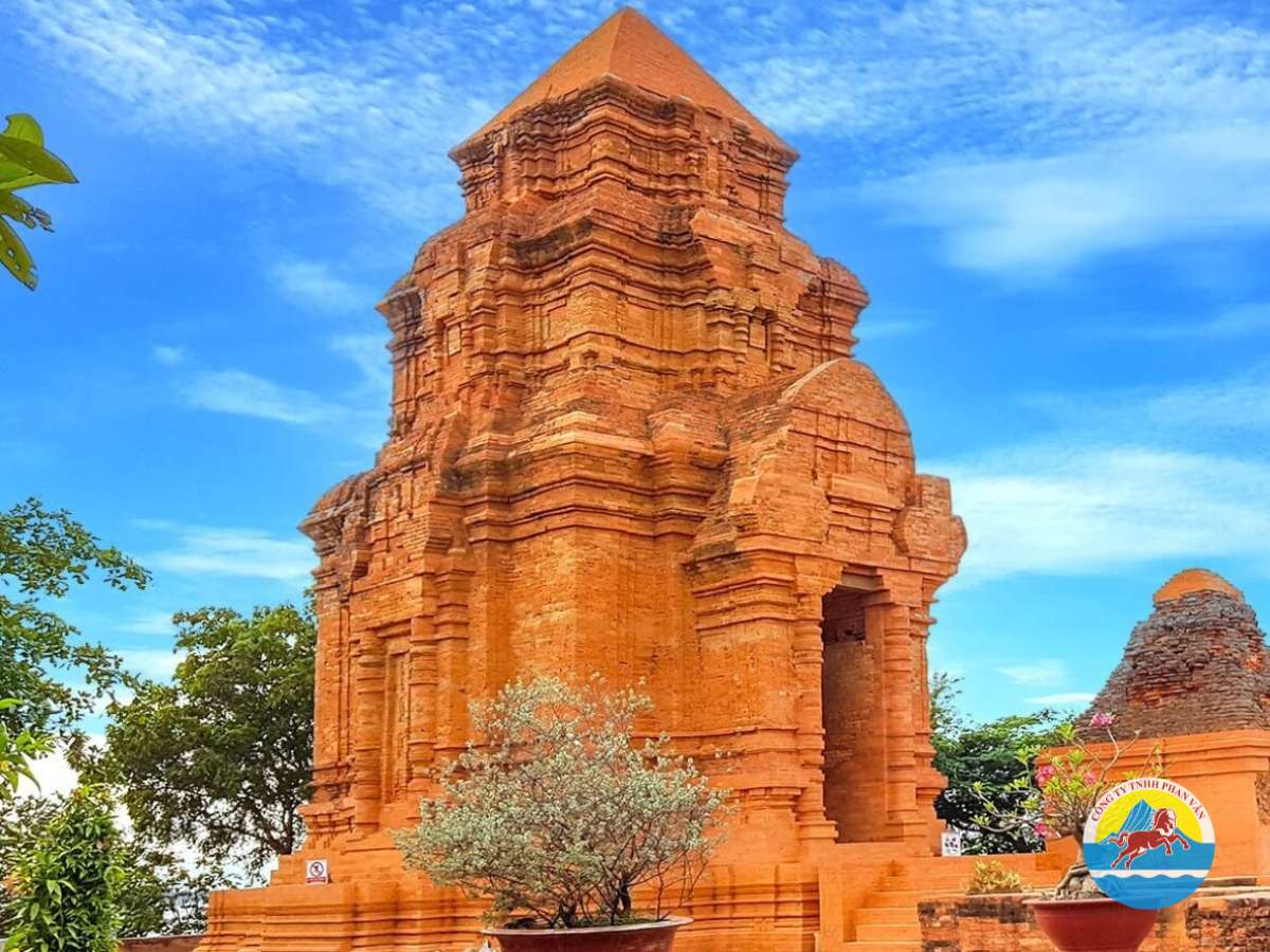 Tháp Chăm Po Sah Inư